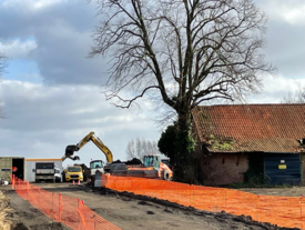 Photographie du démarrage des constructions des logements sociaux et béguinage.